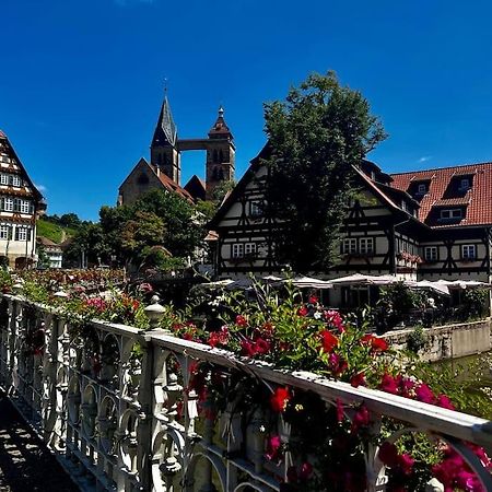 Nah Zur S-Bahn Und Altstadt Esslingen am Neckar Exterior photo